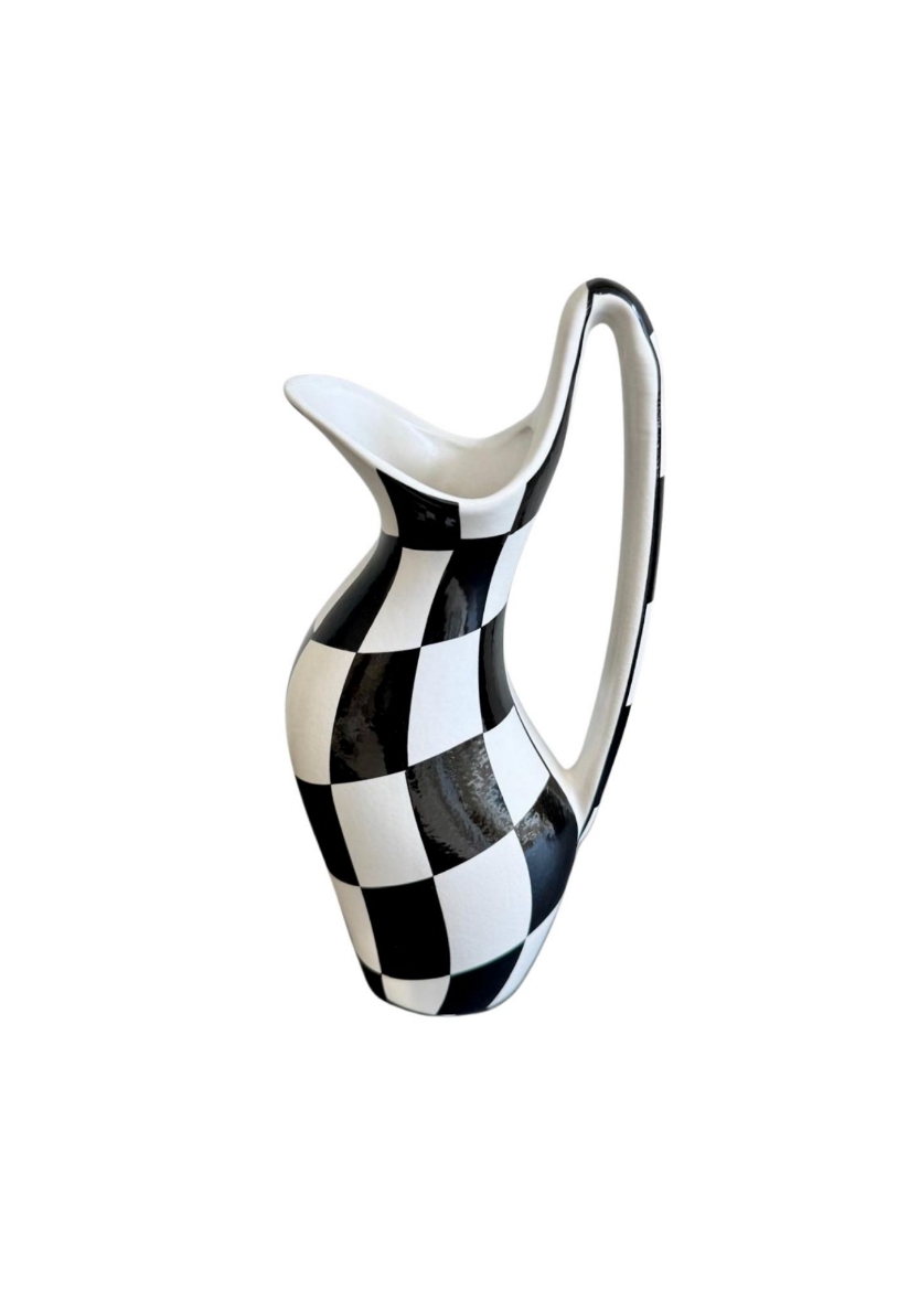 Picture of jug Vase